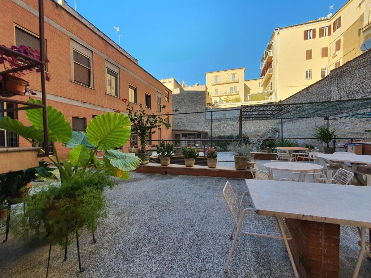 Suore Concezioniste Missionarie - Carmen Salles Roma Bed & Breakfast Exterior foto