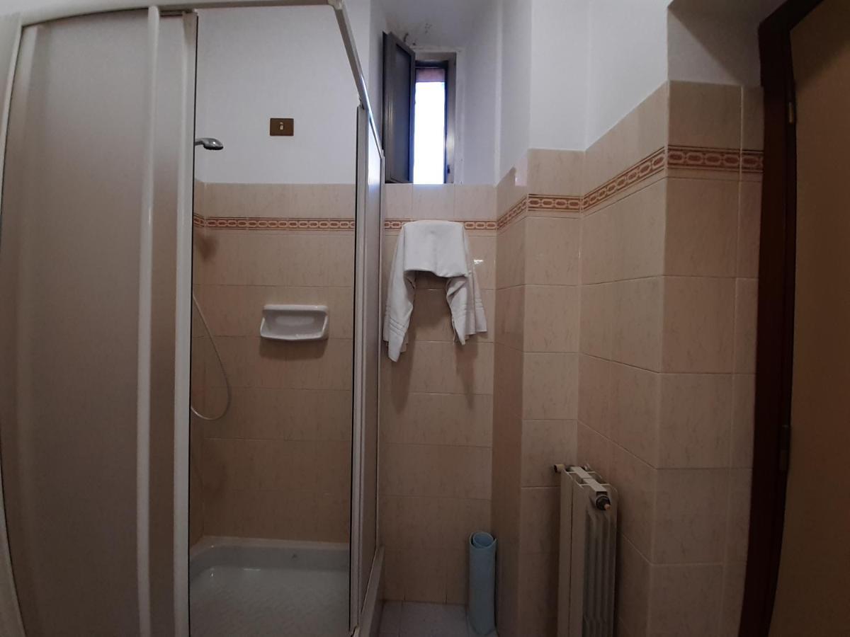 Suore Concezioniste Missionarie - Carmen Salles Roma Bed & Breakfast Exterior foto
