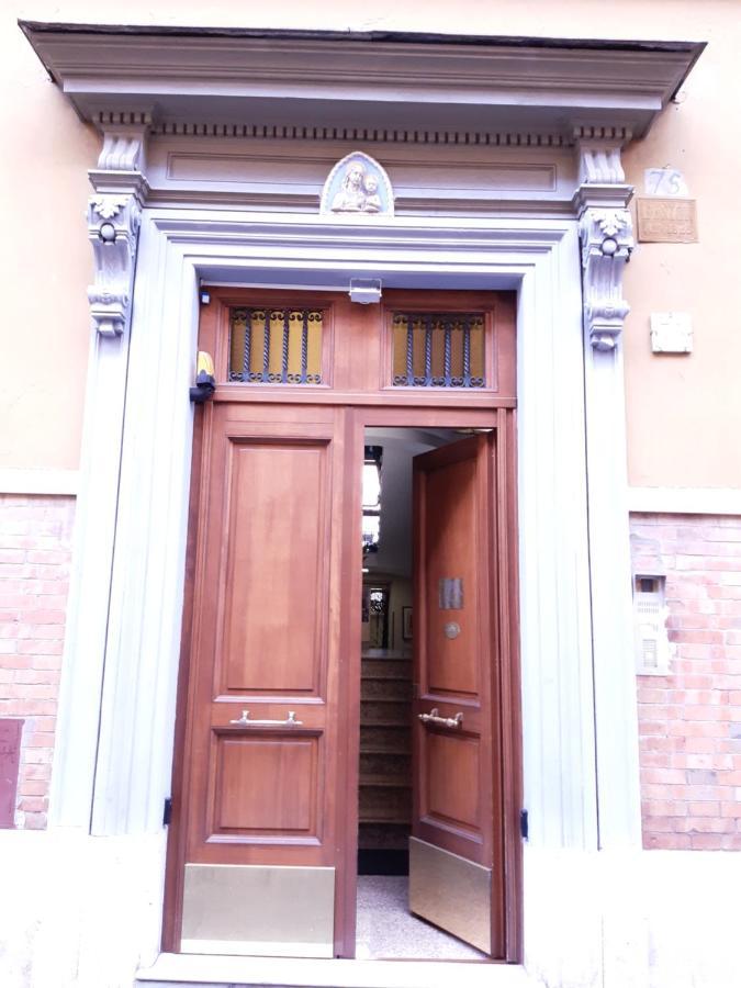 Suore Concezioniste Missionarie - Carmen Salles Roma Bed & Breakfast Exterior foto