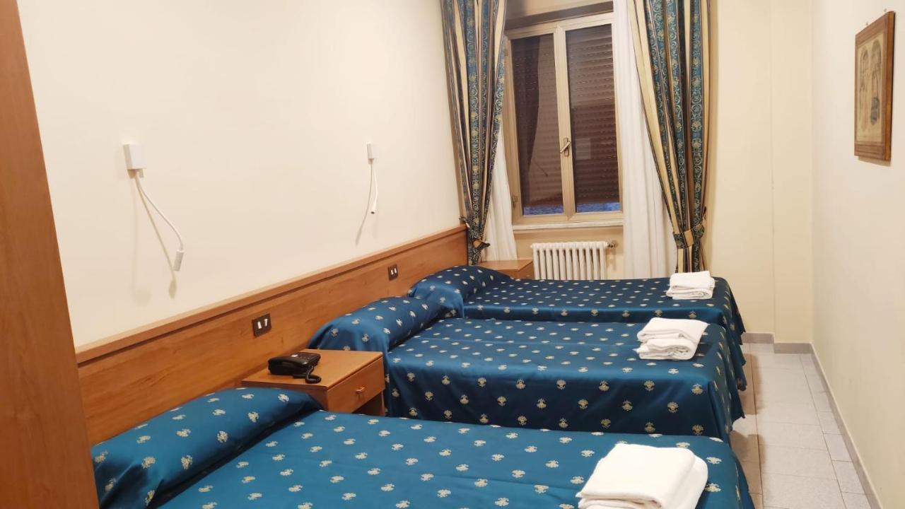 Suore Concezioniste Missionarie - Carmen Salles Roma Bed & Breakfast Exterior foto